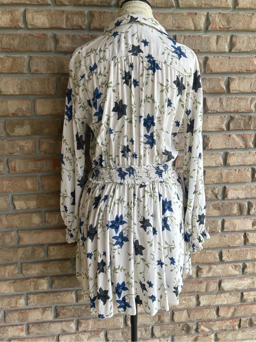 Free People Lighten Up White Long-Sleeve Shirt Dress with Blue Floral Print. - Picture 5 of 7